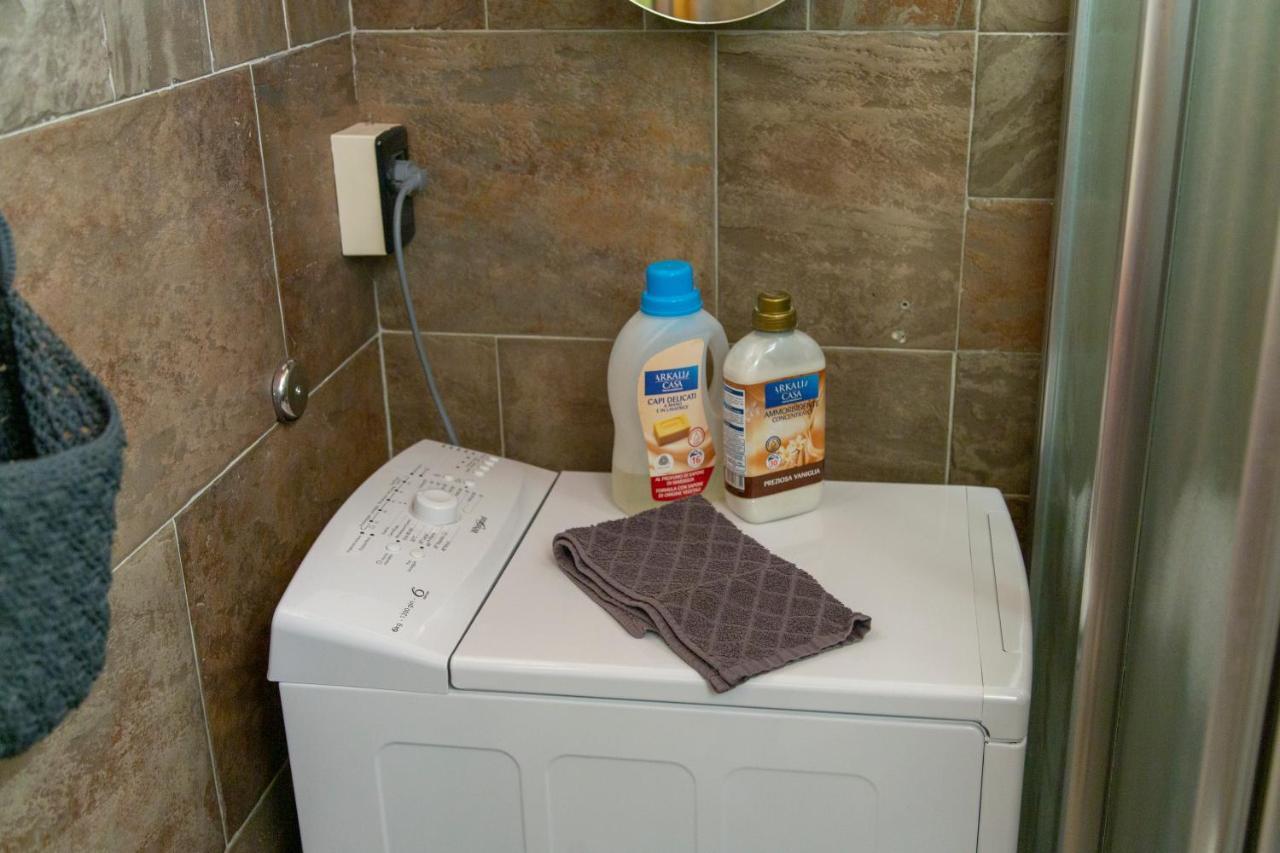 Apartament Casa Vibrisse Turyn Zewnętrze zdjęcie